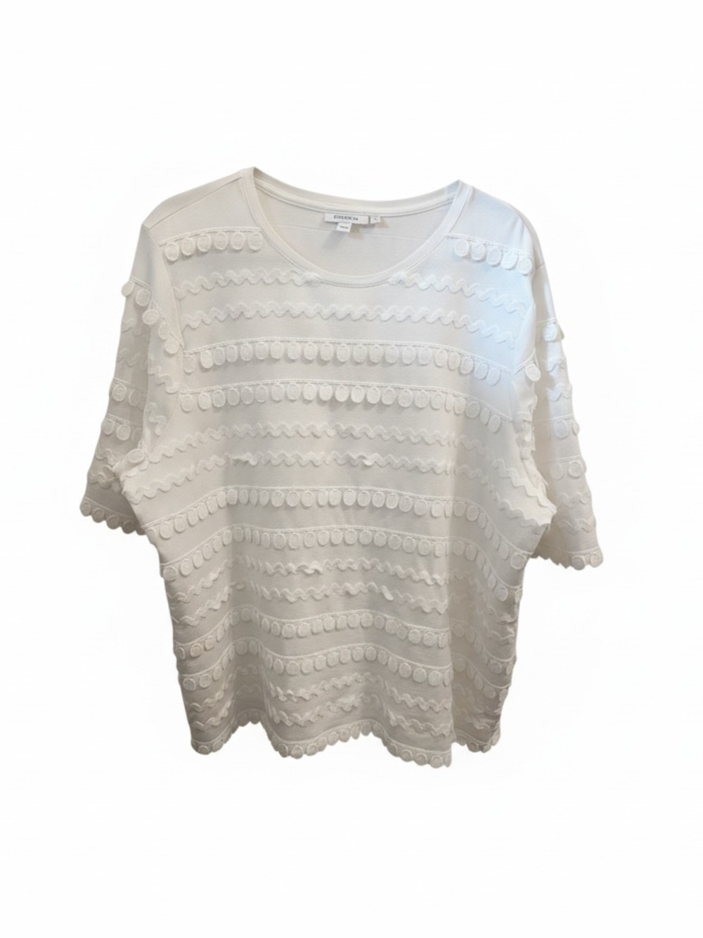 Chico’s scalloped & looped trim blouse- EUC